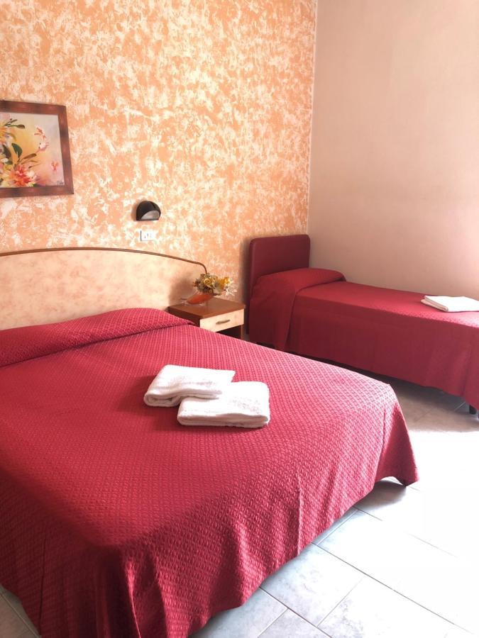 Hotel Serenella Vintage Rimini Eksteriør bilde